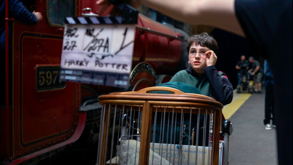 Propagačný záber z filmu Finding Harry: The Craft Behind the Magic